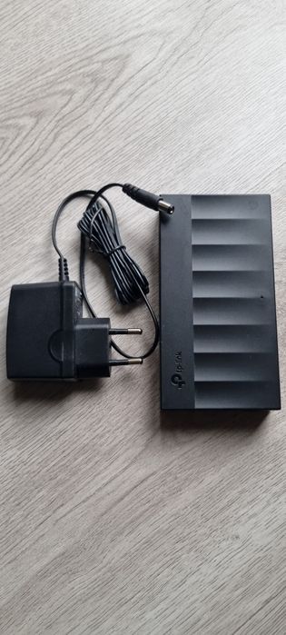 Switch Tp-Link LS 1008G
