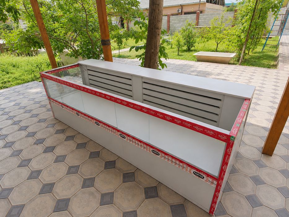 Холодильник для магазинов.