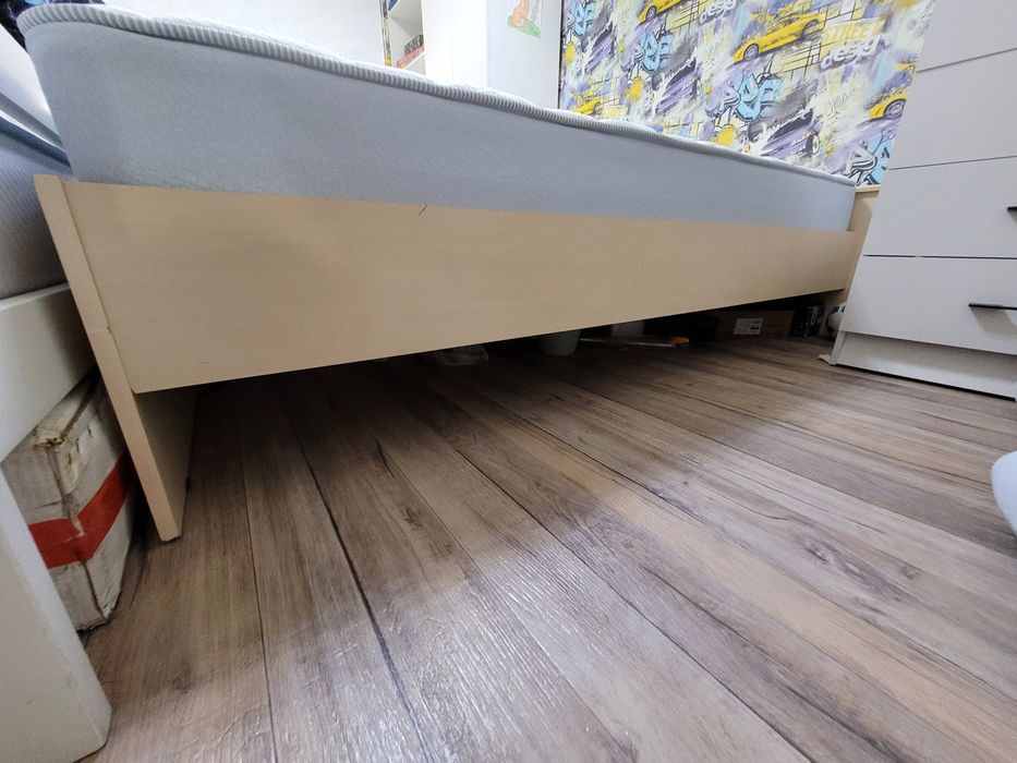 Продам кровать и матрас 160