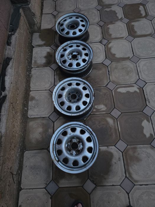Диски             .