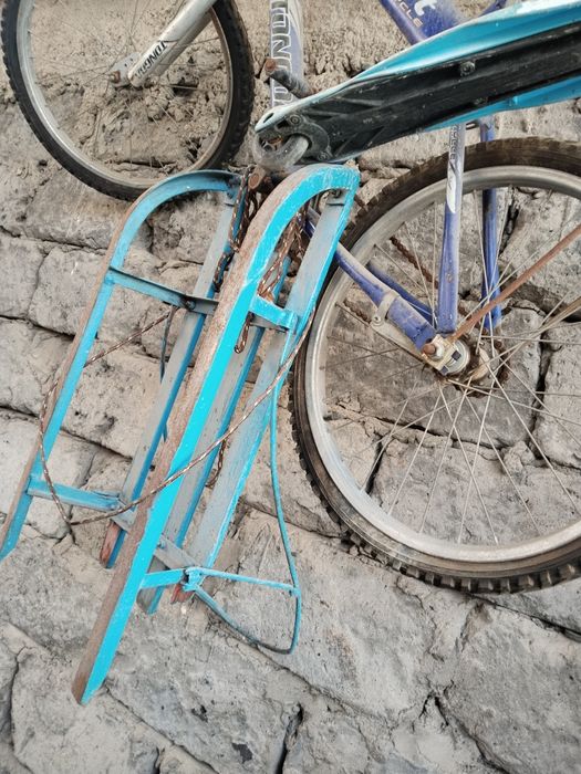 Продам детские велосипеды и санки