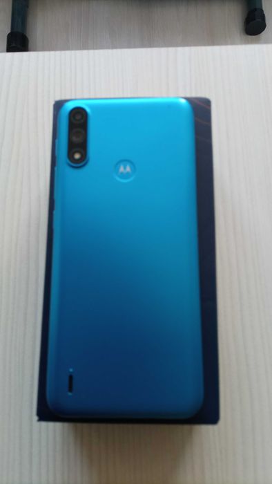 Motorola Moto E7 Power 64GB/4GB RAM blue подарък часовник