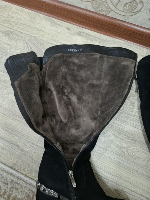 Продам женские сапоги