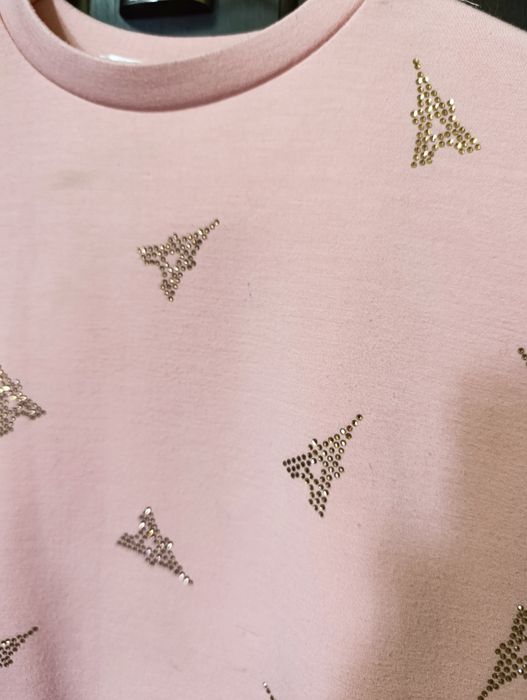 Продаётся кофточка.