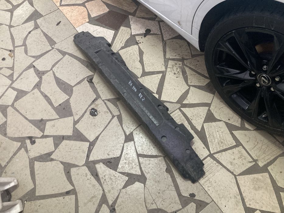 Абсорбер уплотнитель переднего бампера Тойота Камри 50 / Toyota Camry