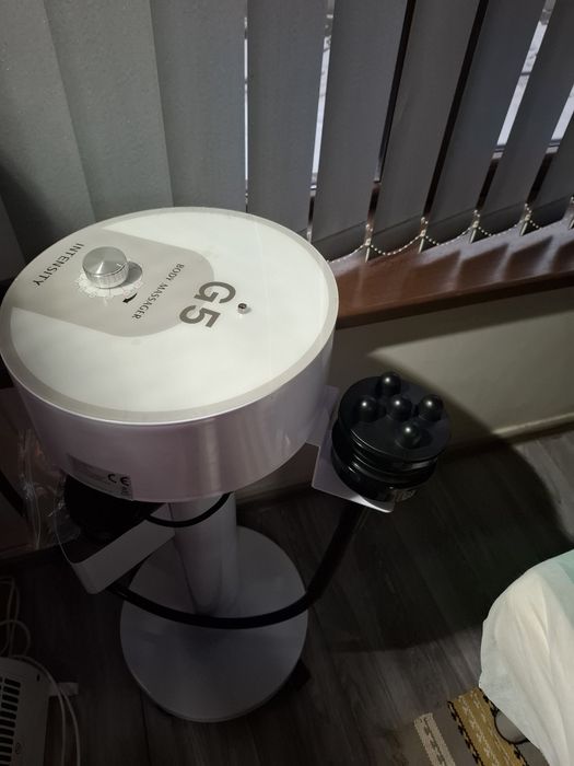 Aparat vibromasaj anticelulitic.