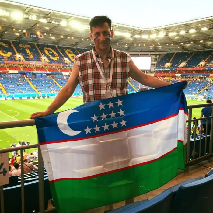 Флаг Байрок устунлар Bayroq, Flag