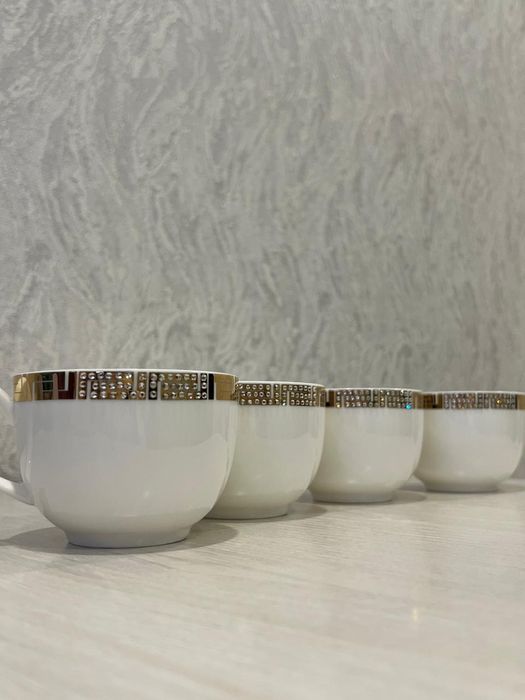 Продам набор кружек со стразами!