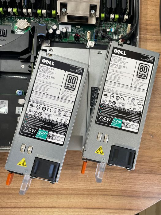 Сървър Dell R630 - 2x E5-2670v3 32GB DDR4 RAM 2x750W PSU