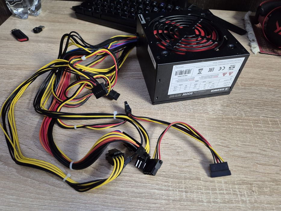 Блок питания xilence 600W xp600r7