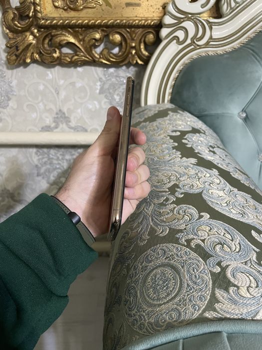 Продам телефон Айфон Xs Max
