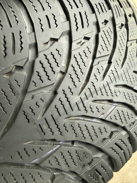 2x Anvelope Iarna 215/65 R16 - Nokian WR SUV 4