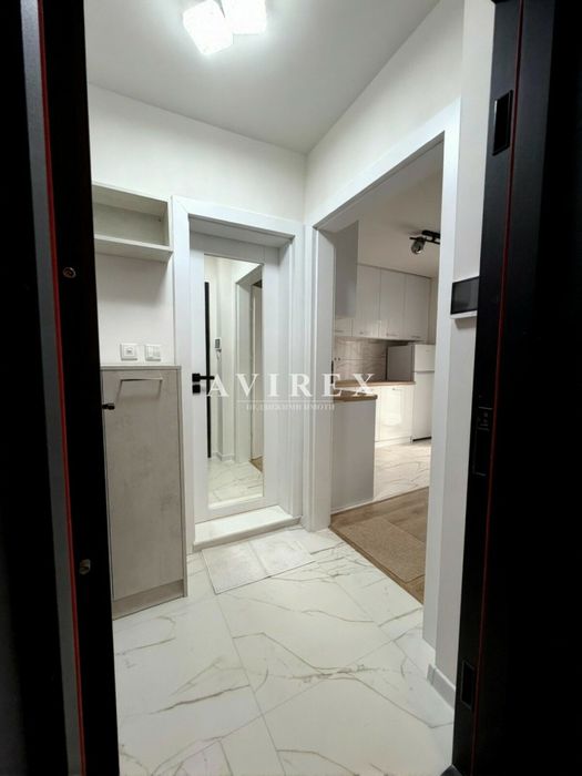 Дава се под наем Двустаен апартамент в Пловдив, Център - 75 кв.м за 578.34 € - Снимка #7