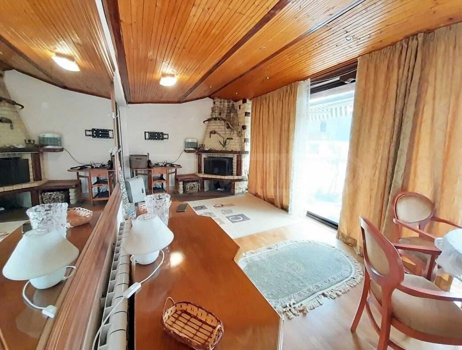 Дава се под наем Къща в Бургас, Ветрен - 120 кв.м за 510 € - Снимка #1