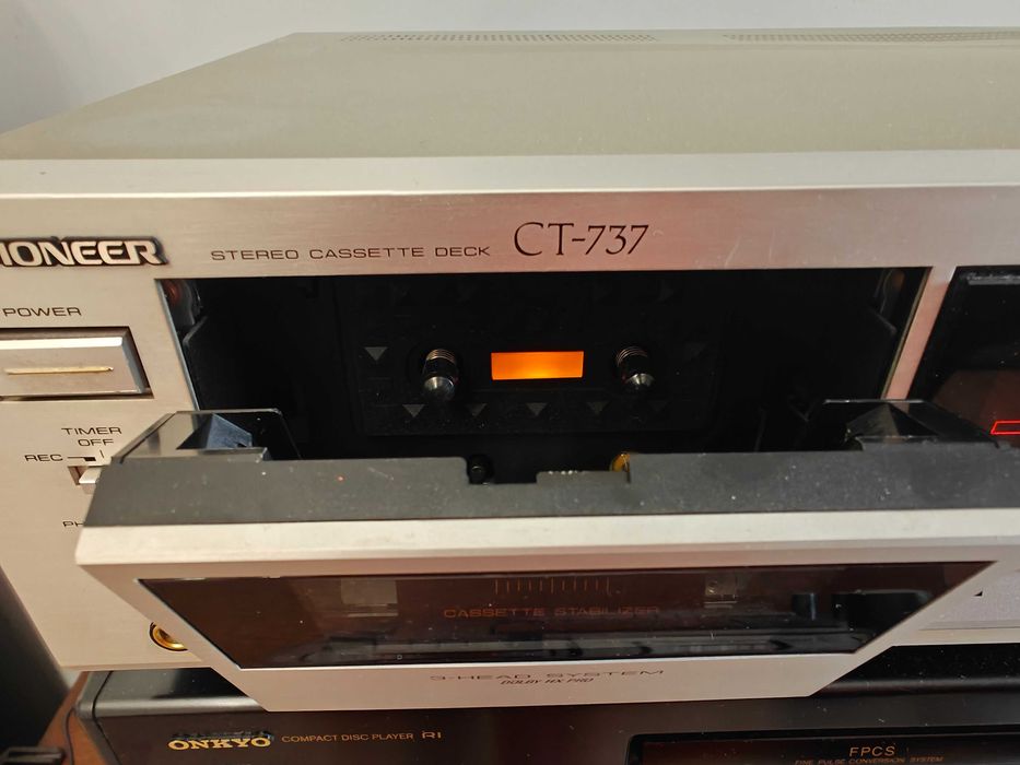 Касетен дек Pioneer CT - 737