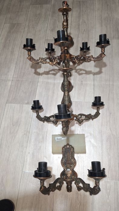 Продам люстры и настольные лампы