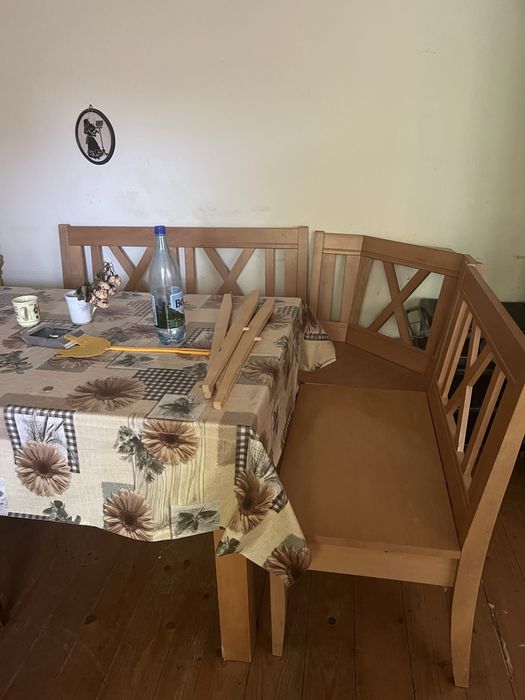 Masa masiva cu coltar