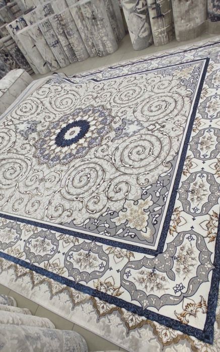 Gilam sotiladi 3/4 razm olingan buyicha turipdi ishlatilmagan  yangi