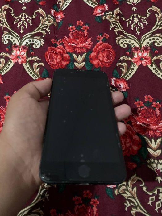 iPhone 8 plus sotiladi