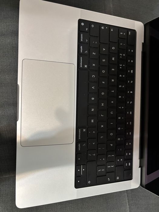 MacBook Pro 14” model A2779 QWERTY 14.2. M2 Pro 32GB 1TB SSD