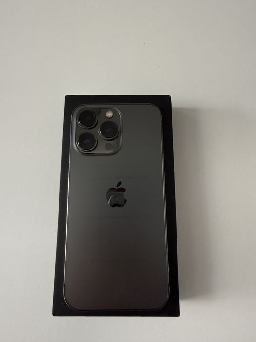 Iphone 13pro в отличном  состоянии.