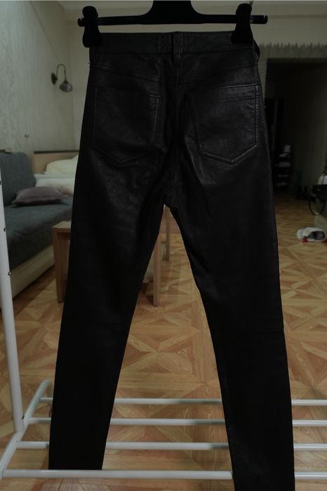 Кожаные брюки Massimo dutti