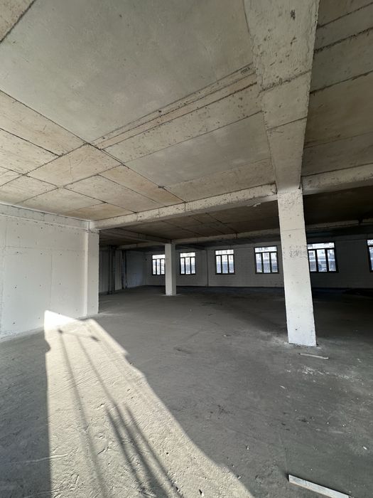 Сдам в аренду 560м2 в центре города Яккасарай