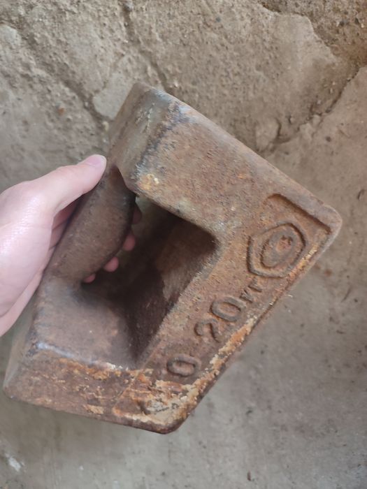 Продам советская гиря 20 кг