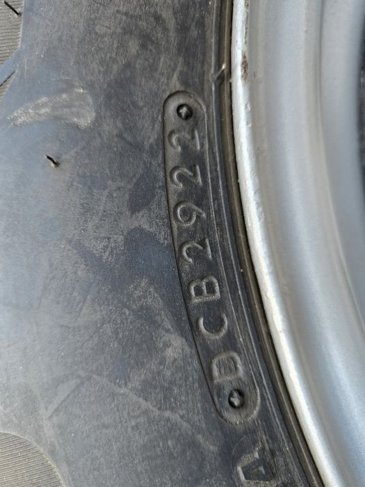 Джанти 16' 6х139.7 със зимни гуми 215 80 16