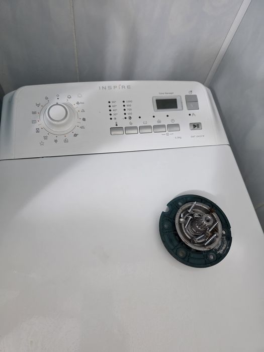 Masina de spălat rufe încărcare verticala ELECTROLUX EWT10410W