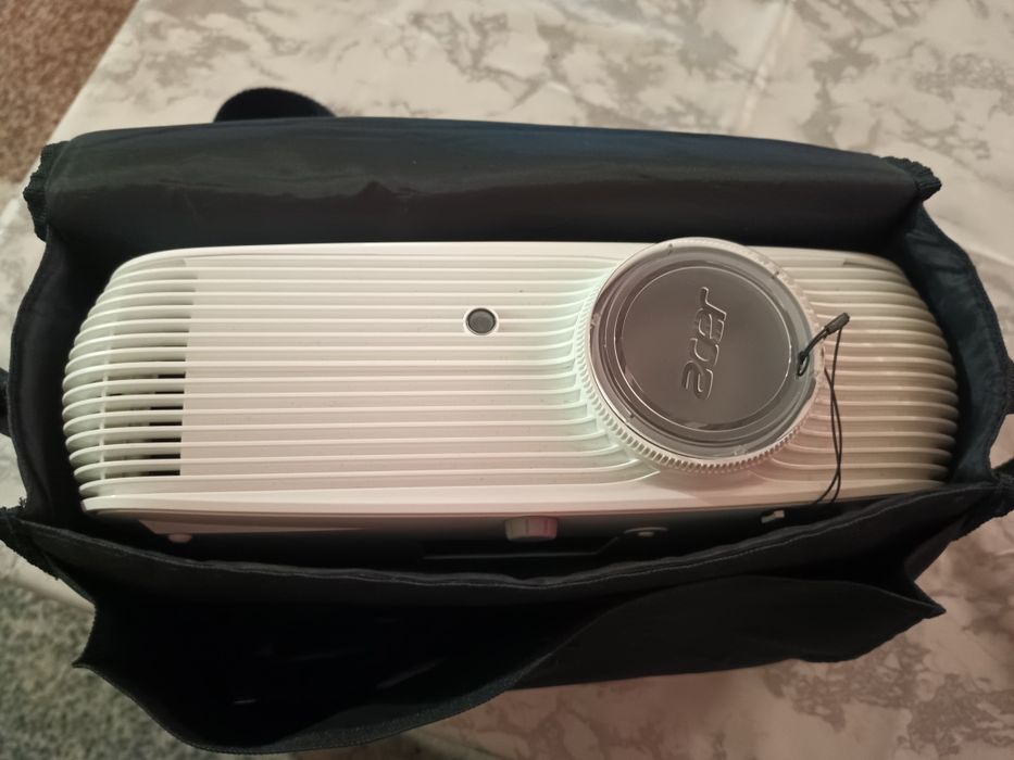 Видеопрожектор  acer