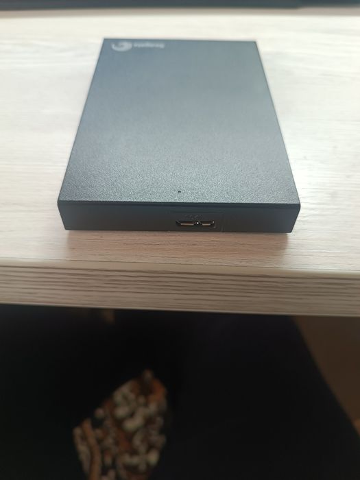 Продается внешний жёсткий диск 1 TB