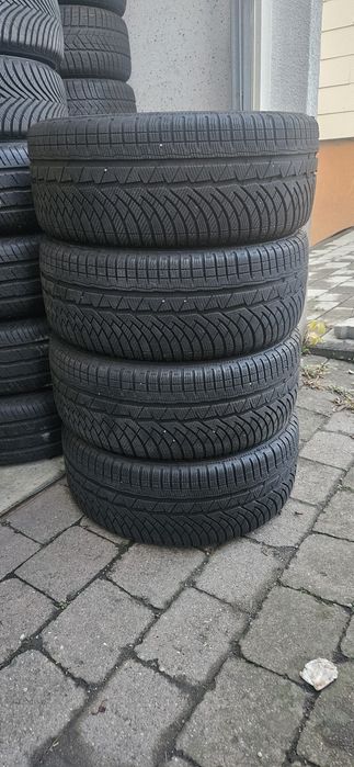 Audi  a4 allroad b8 b9 245 45 18 2x7mm2x6mm michelin