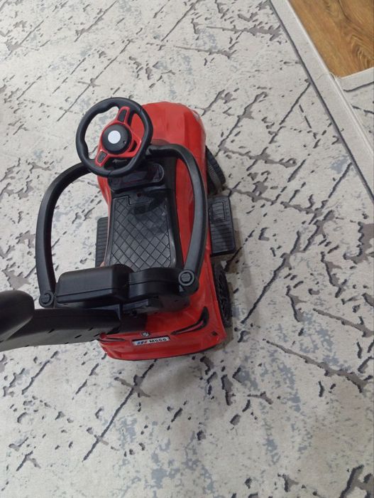 Детская не электронная машинка