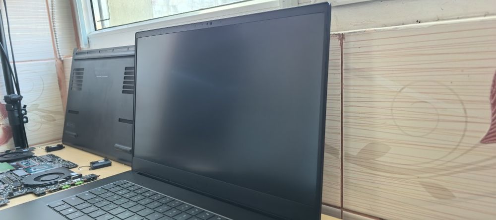 Piese---Laptop Razer Blade 15 RZ09-0421_i7-12800H, 16GB DDR5_COMPLET_