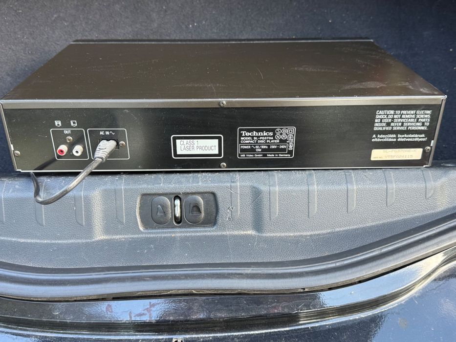 Technics CD player