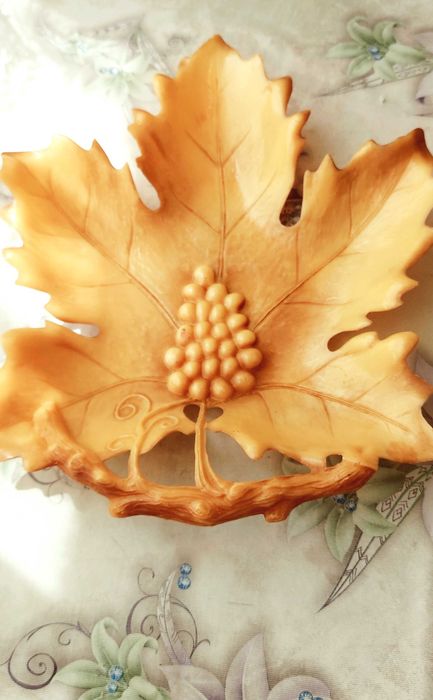 Продаются вазы пластмассовые под фрукты