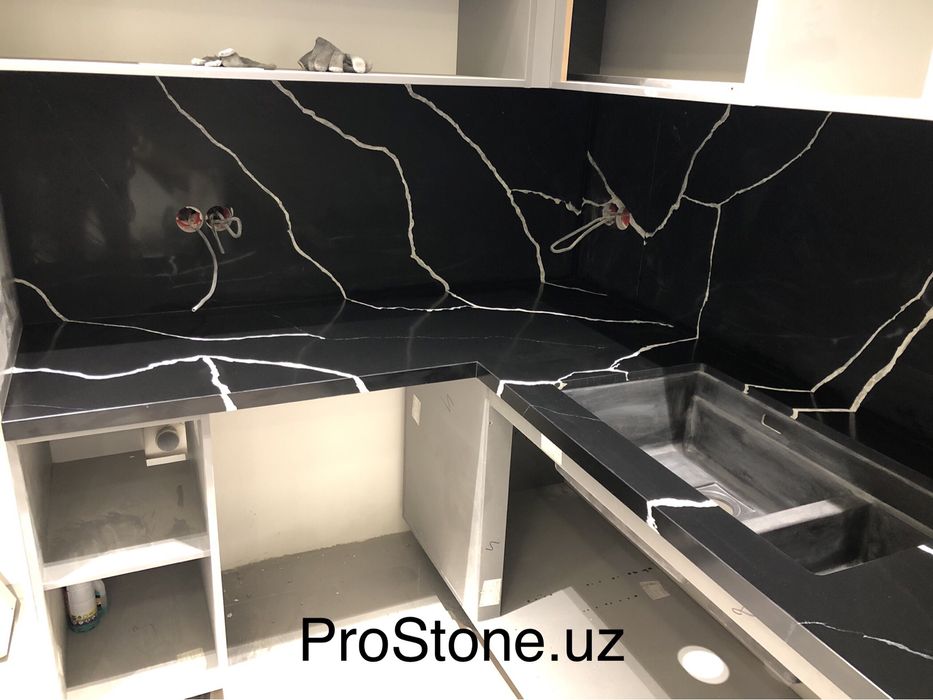 Столешницы на заказ . Акрил , кварц .