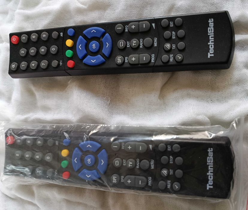 Комплект для спутникового ТВ и интернета (DVB-карты + пульты к ним)