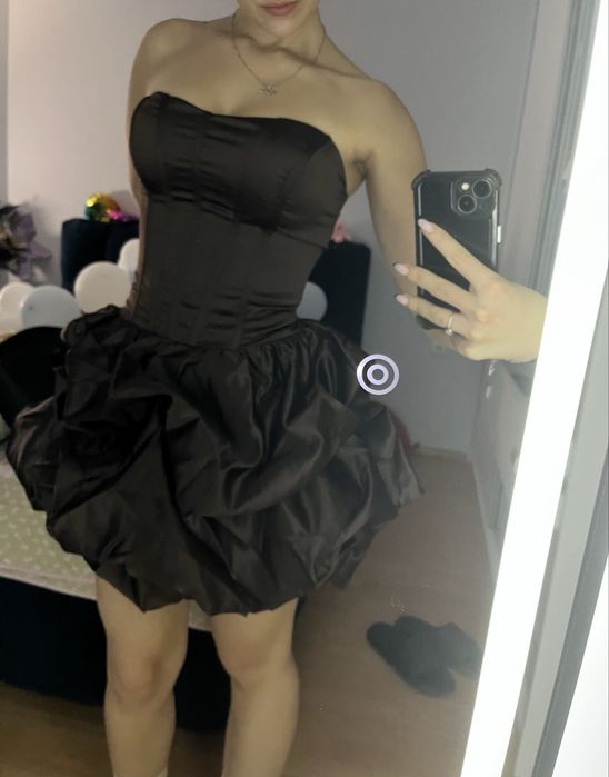 Официална кафява рокля