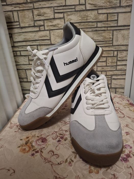 Унисекс маратонки Hummel