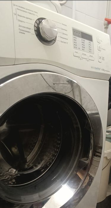 Продам стиральную машину