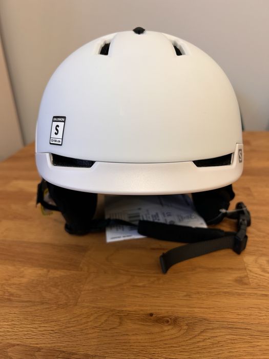 Casca de schi ( nouă-neutilizată)