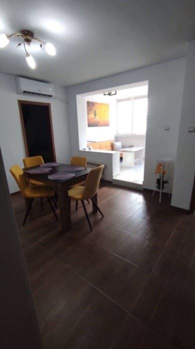 Дава се под наем Тристаен апартамент в София, Център - 70 кв.м за 797.64 € - Снимка #3