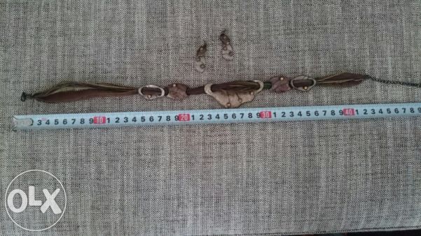 Комплект колие , обеци и брошка