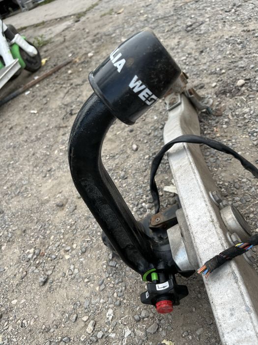 Оригинален теглич за БМВ Е46 седан и комби 98 - 2006 г.