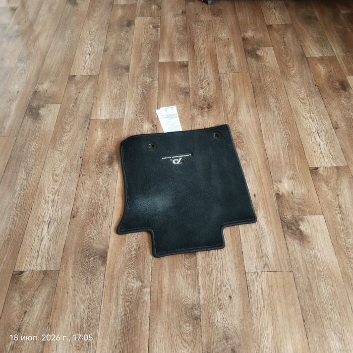 Продам полики Land Cruiser Prada
