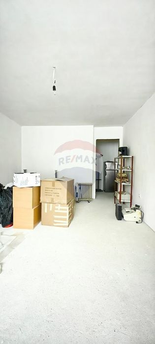 Продава се Офис в Варна, Бриз - 130 кв.м за 1900 €/кв.м - Снимка #4