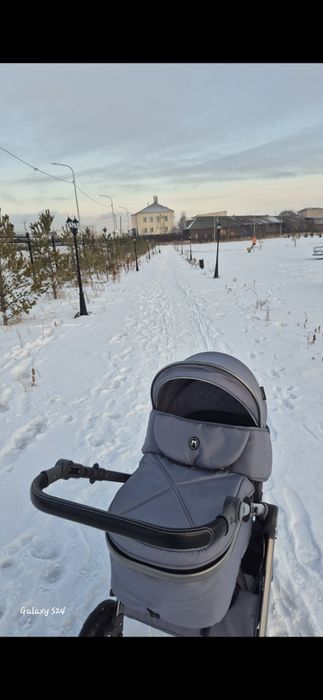 Продам коляску-трансформер