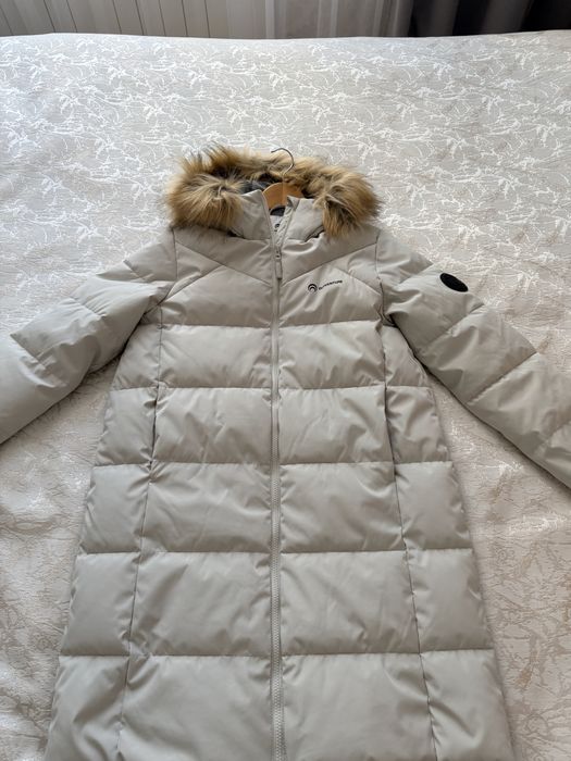 Пуховик женский Outventure